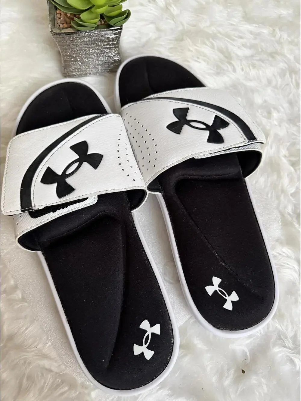 Under Armour Men's Slide Sandals Black and White Size 12